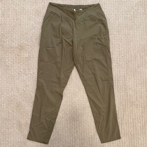 Mountain Hardwear Women's Athletic Jogger Pants in Olive